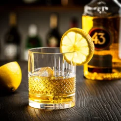 Kristal Superior Whiskey Glazen Set In Luxe Geschenkdoos By GDLF® - Whiskey Set - Hoogwaardig 100% Lood-Vrij Kristal - Made In Europa - Luxe Waterglazen - Gin Tonic Glazen - Cocktailglazen - Likeurglazen - Whisky Glazen - Cadeau Voor Man & Vrouw 16 Kristal Superior Whiskey Glazen Set In Luxe Geschenkdoos By GDLF® - Whiskey Set - Hoogwaardig 100% Lood-Vrij Kristal - Made In Europa - Luxe Waterglazen - Gin Tonic Glazen - Cocktailglazen - Likeurglazen - Whisky Glazen - Cadeau Voor Man & Vrouw -Thuiskeuken 1200x1200 3001