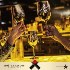 Alternative view of Moët & Chandon Champagneglas - Goud - 1 Stuk - Limited Edition