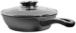Merkloos Keukenpan Met Deksel En Heeft Een Diameter Van Ø 28 Cm - Luxe Hapjespan Keukenpan Van 28cm Anti-aanbaklaag - Handvat Zwart - Pan Met Deksel
