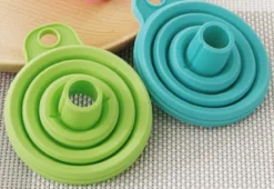 Alternative view of Merkloos 2 Stuks Flexibele Inklapbare Trechters - Groen