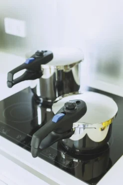 Alternative view of ELO Praktika Plus XS Snelkookpan 2,7 Liter